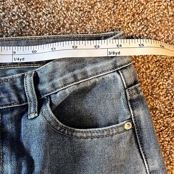 Pretty Little Thing Women Split Hem High Rise Vintage Wash Blue Jeans Size 6 - Picture 4 of 9